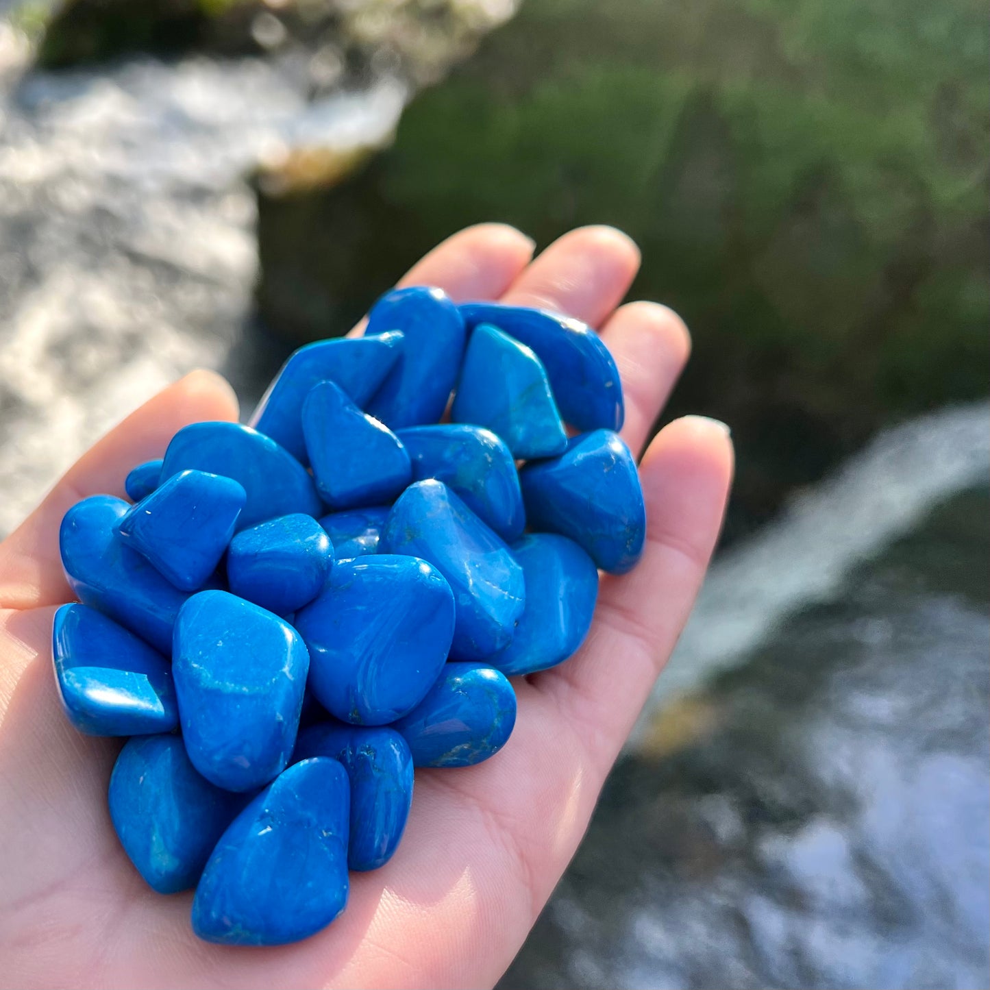 Howlite Blue Crystal Tumblestone