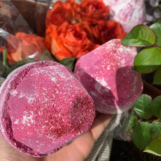 Mystery Gemstone Bath Bomb - Very Berry