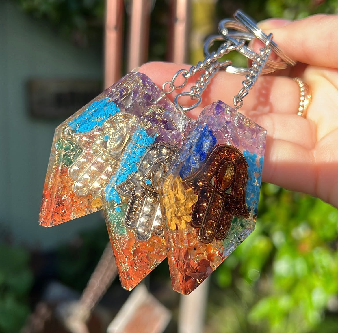 Orgonite Power Keyring - Chakra Hamsa Hand