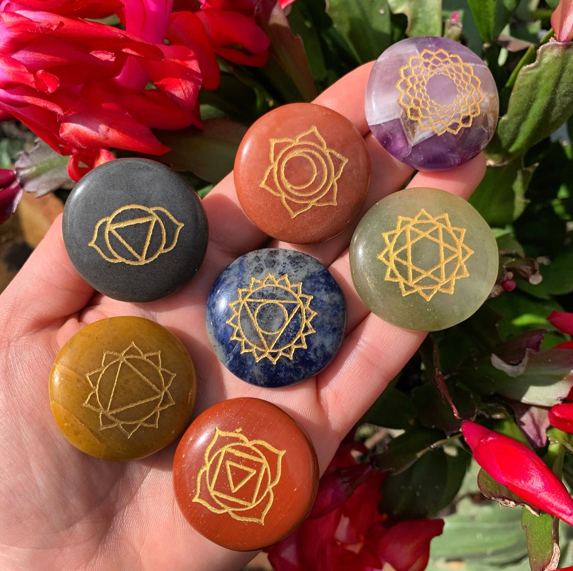 7 Chakra Palm Stone Set