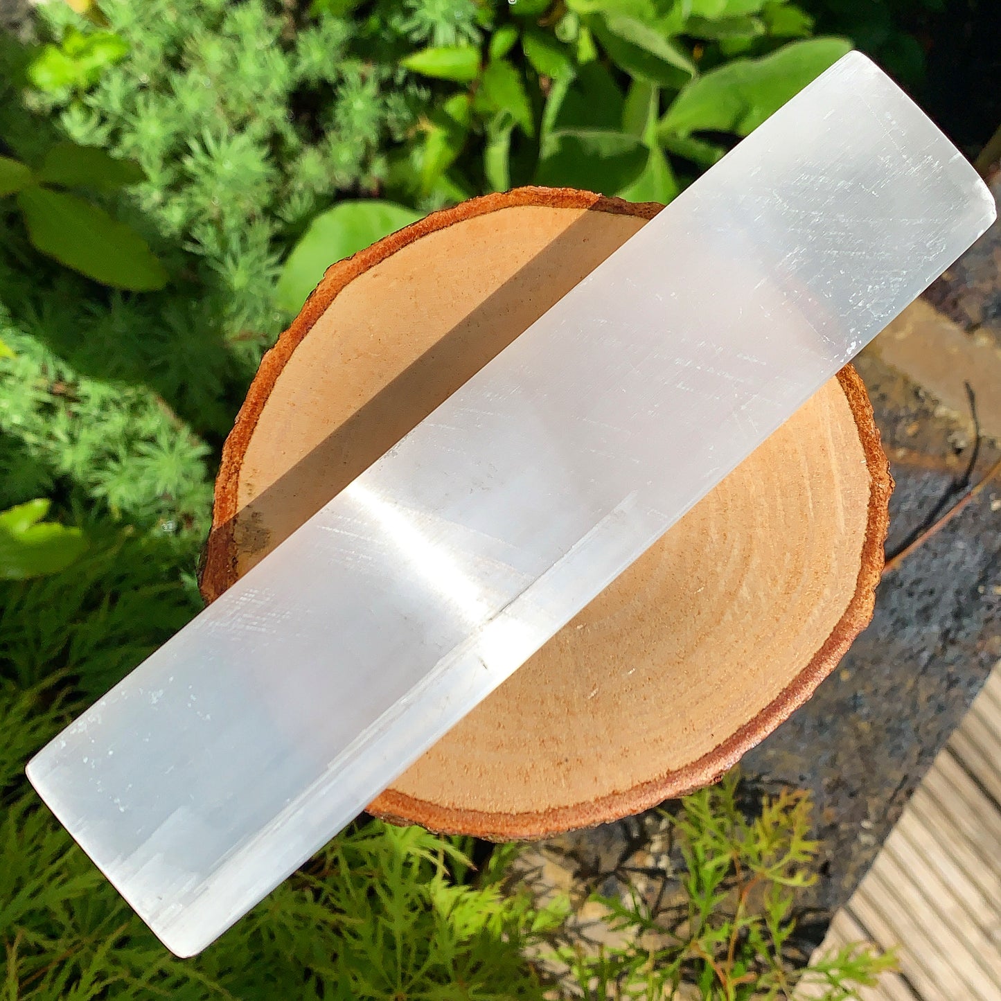 Chakra Stones & Selenite Wand Cube Set