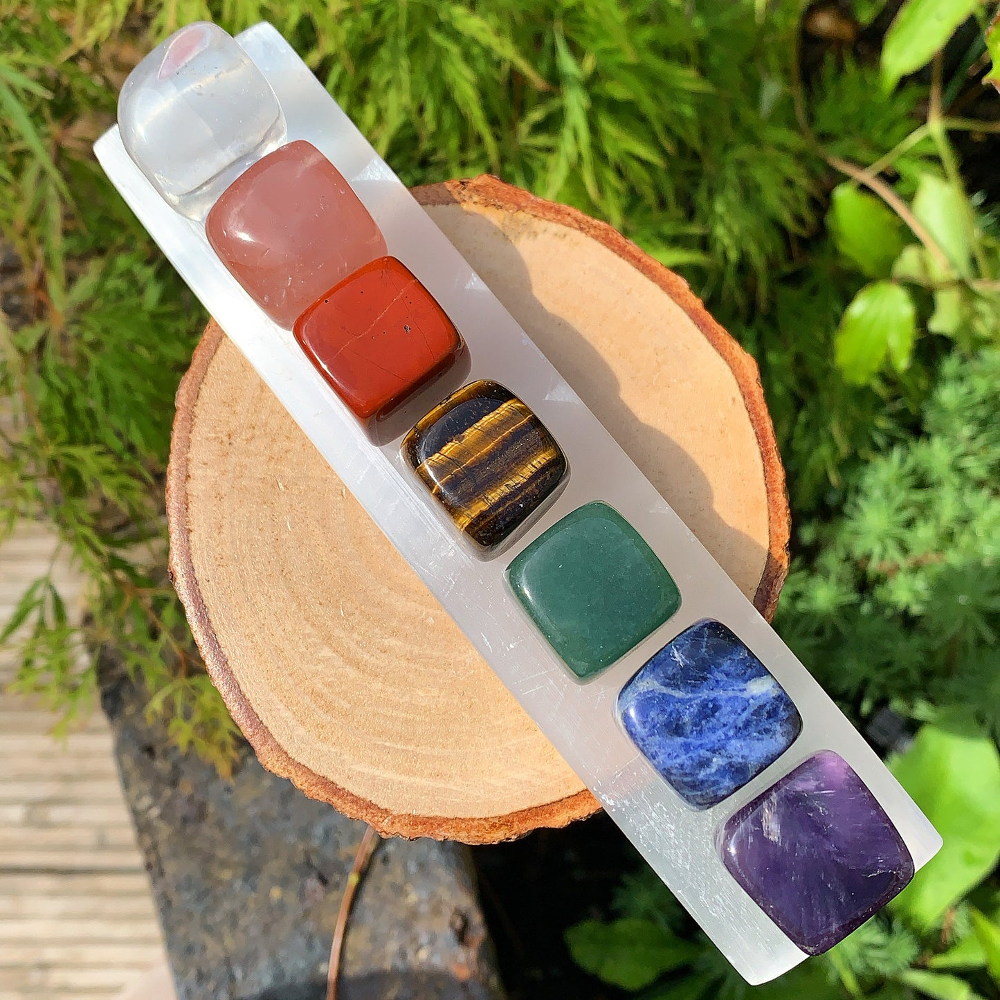 Chakra Stones & Selenite Wand Cube Set