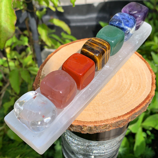 Chakra Stones & Selenite Wand Cube Set