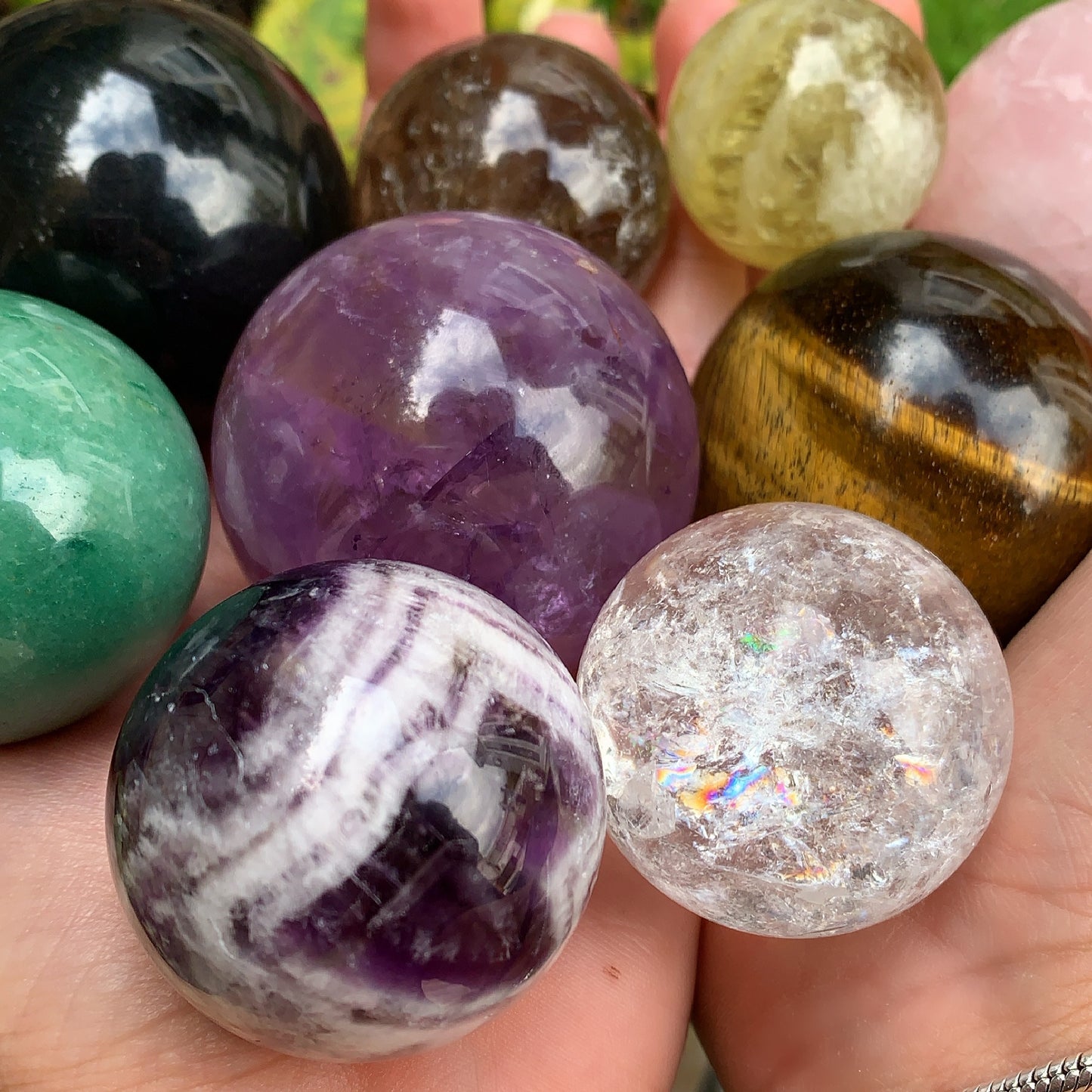 Crystal Pocket Spheres