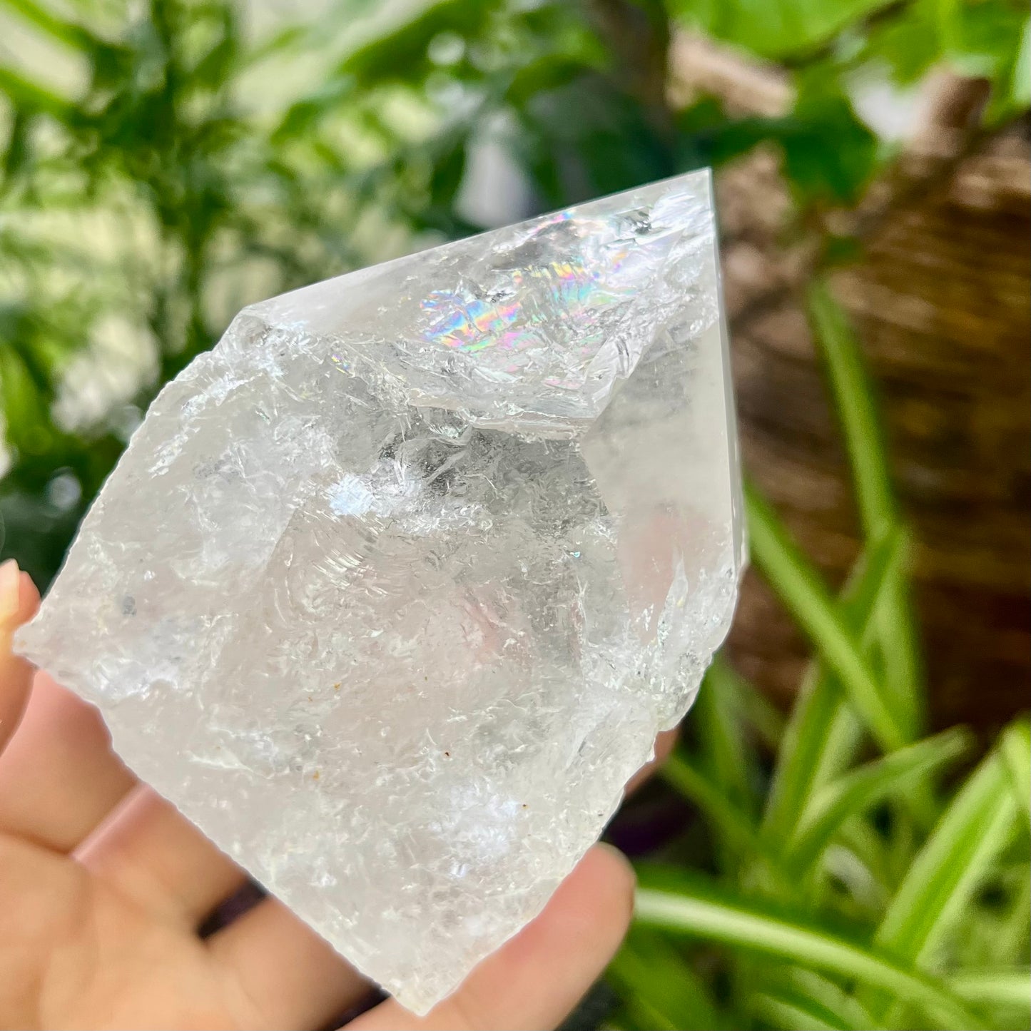 Clear Quartz High Grade Rainbow Point 304g