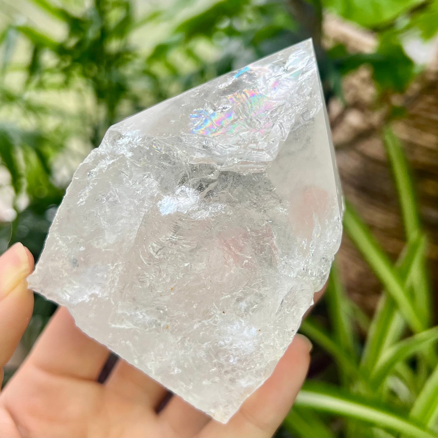 Clear Quartz High Grade Rainbow Point 304g