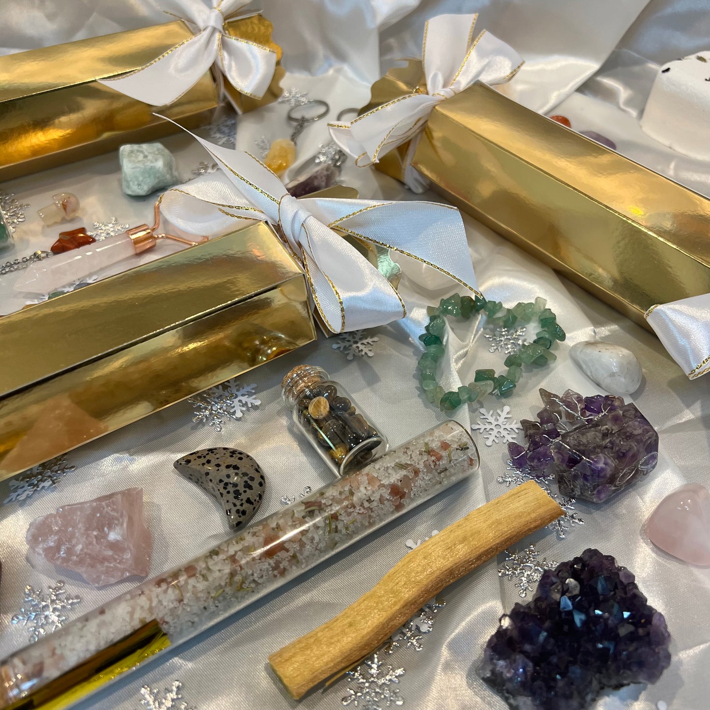 Crystal Gemstone Deluxe Christmas Cracker