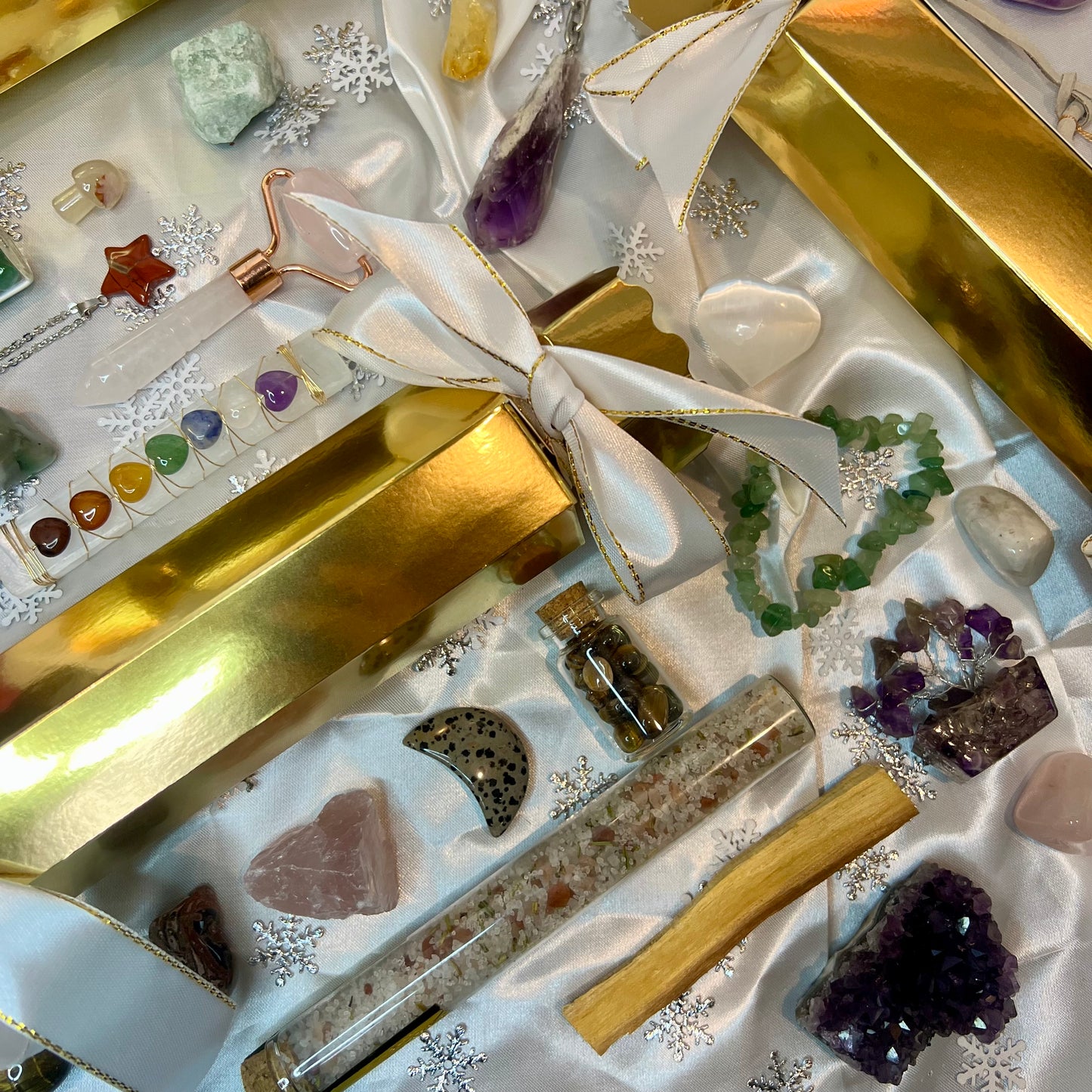 Crystal Gemstone Deluxe Christmas Cracker