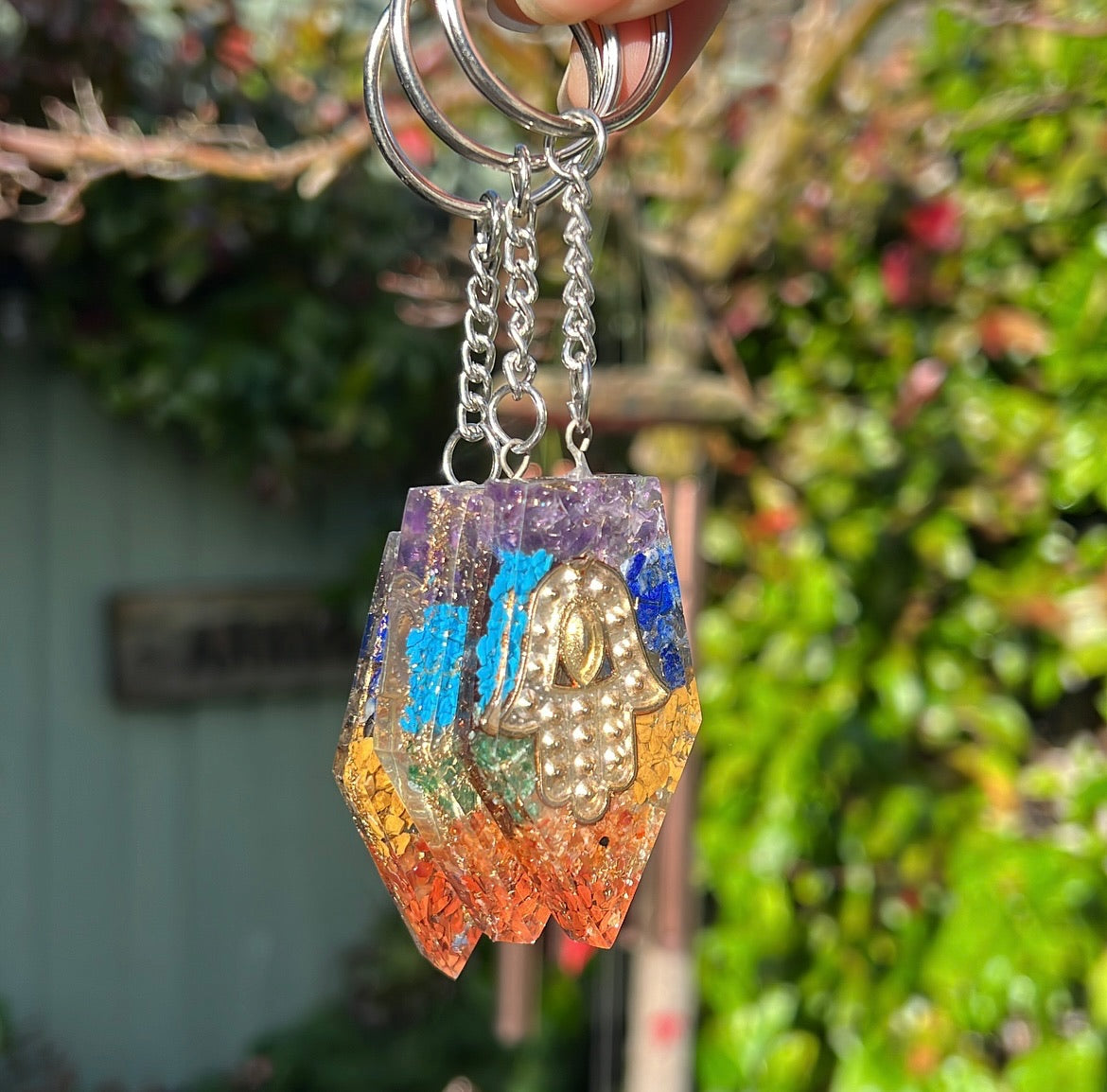 Orgonite Power Keyring - Chakra Hamsa Hand